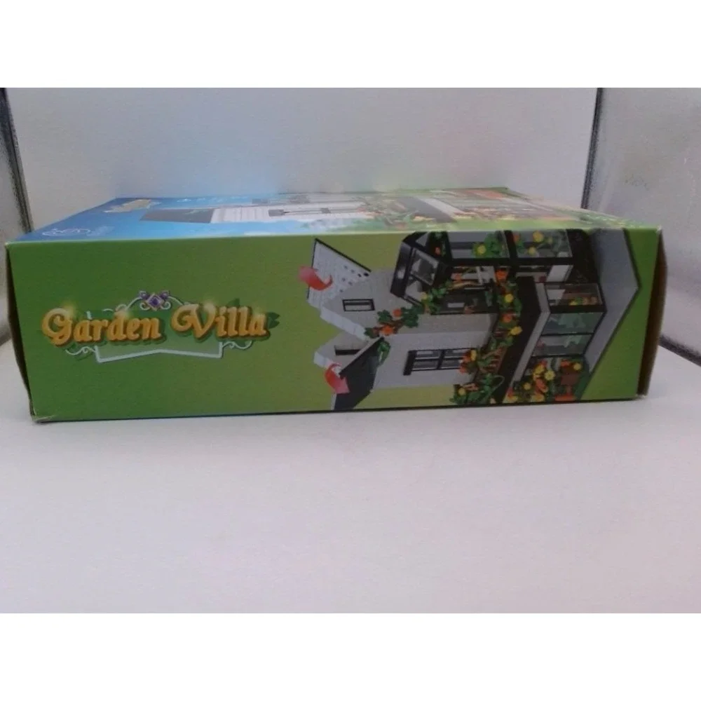 Garden Villa - Family House and Electric Car, 998 Pcs, BRAND NEW IN BOX